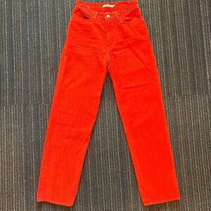 ADORABLE Levi's Women's CORDUROY Red Jeans